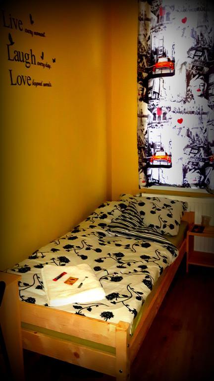 Hostel Puzzle - Jezyce Poznań Extérieur photo