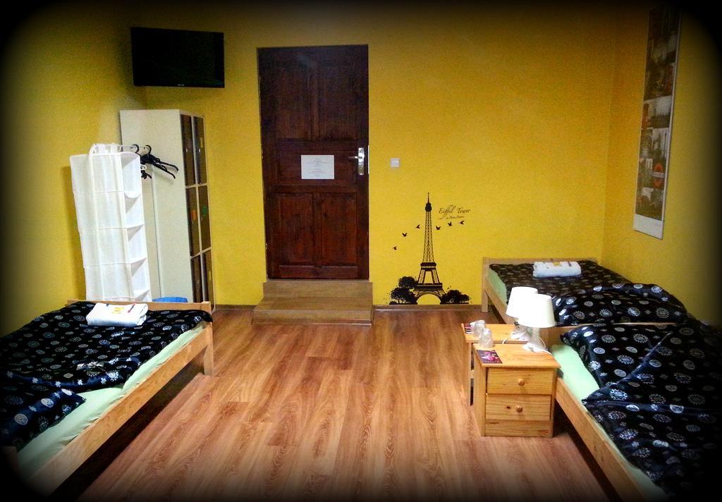 Hostel Puzzle - Jezyce Poznań Extérieur photo